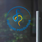 Vinilo para ventana Pedicura-Podólogo ONPP - Para tu consulta de podología